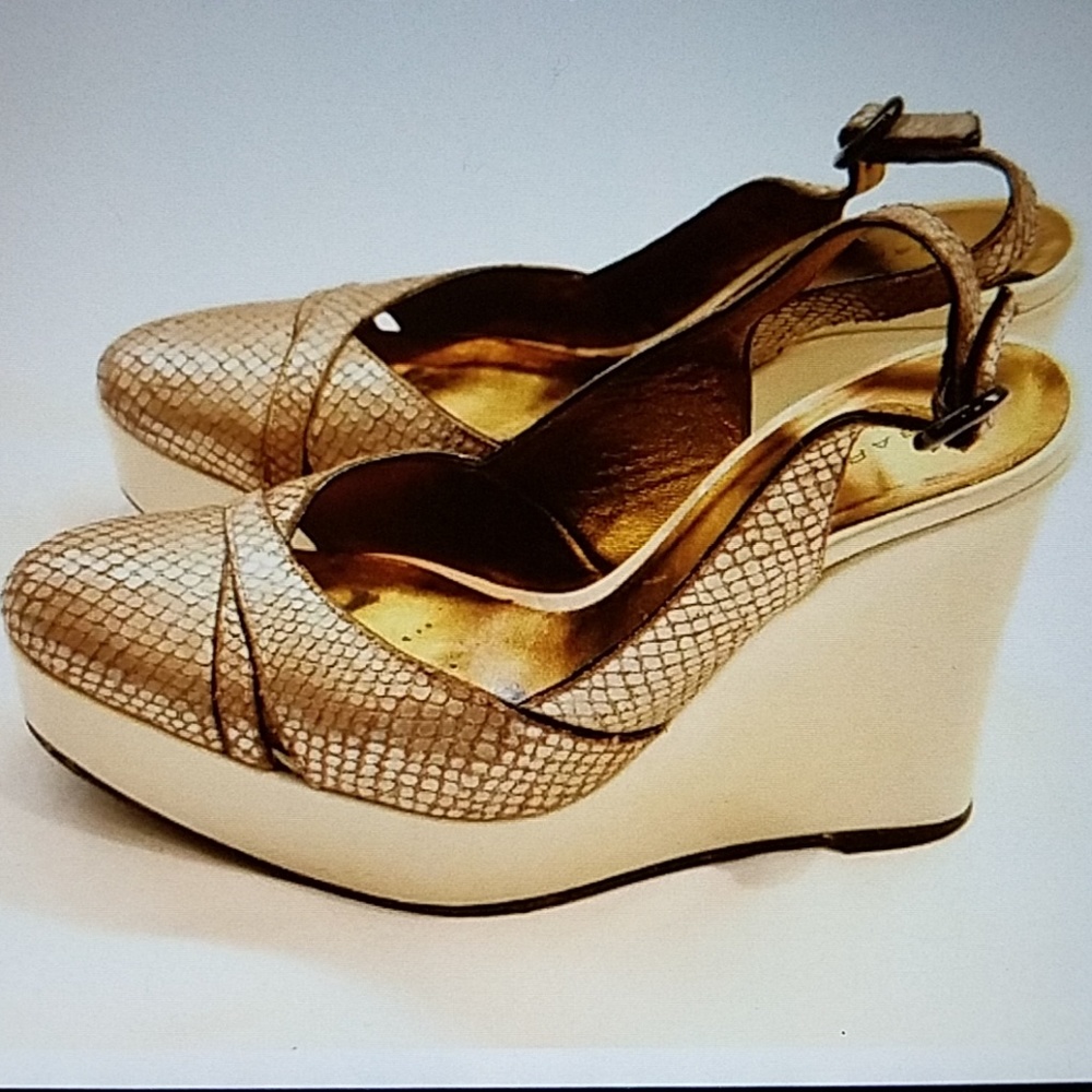 Barbara Bui Gold Python Sling Back Wedges - Picture 2 of 8